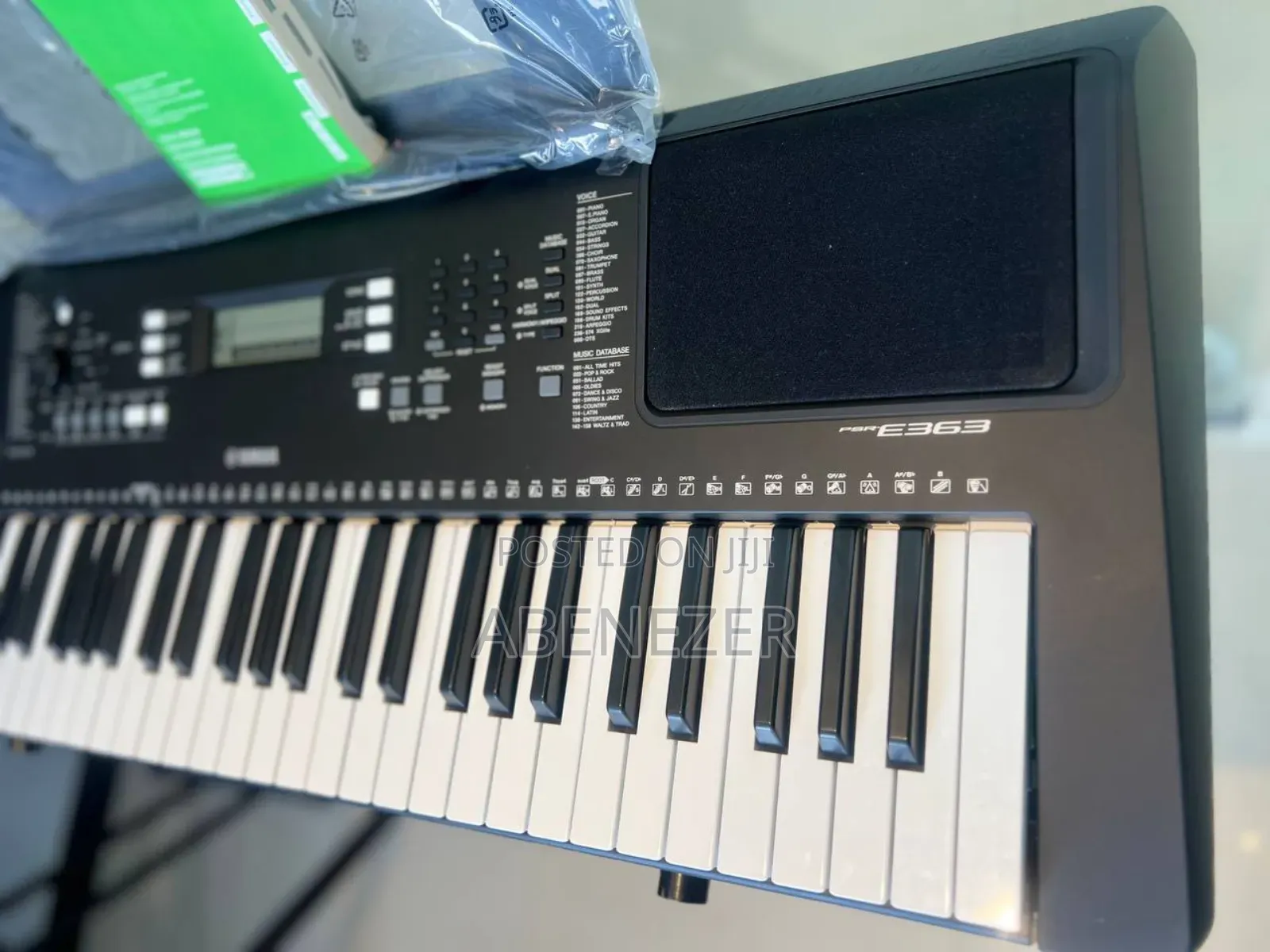 Yamaha PSR E363 Keyboard Piano