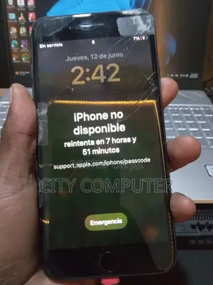 Photo - Apple iPhone 8 Plus 128 GB White