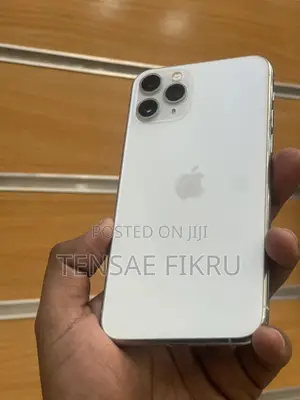 Photo - Apple iPhone 11 Pro 64 GB White