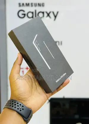 Photo - New Samsung Galaxy S25 Ultra 256 GB Blue