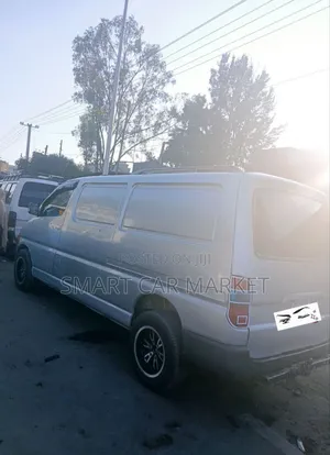 Toyota Grand HiAce 2006 Silver