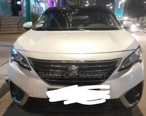 Photo - Peugeot 5008 2020 Gray