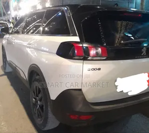 Peugeot 5008 2020 Gray