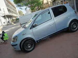 Toyota Vitz 2003 Blue