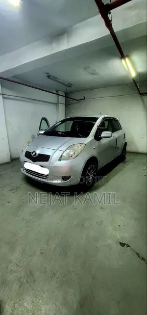 Toyota Vitz 2003 Blue