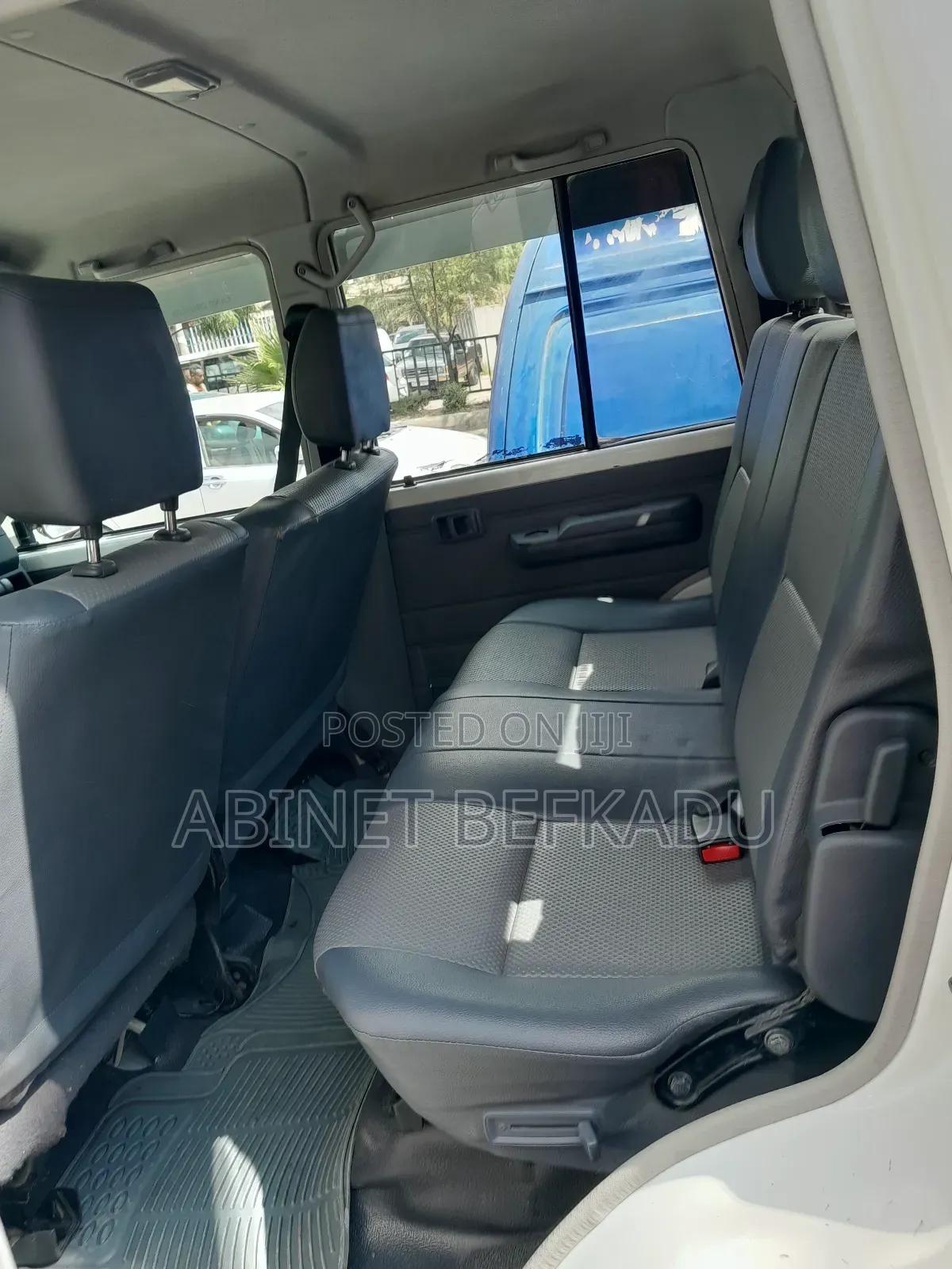 Toyota Land Cruiser 2015 White