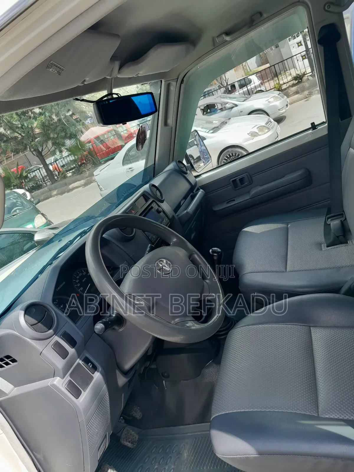 Toyota Land Cruiser 2015 White