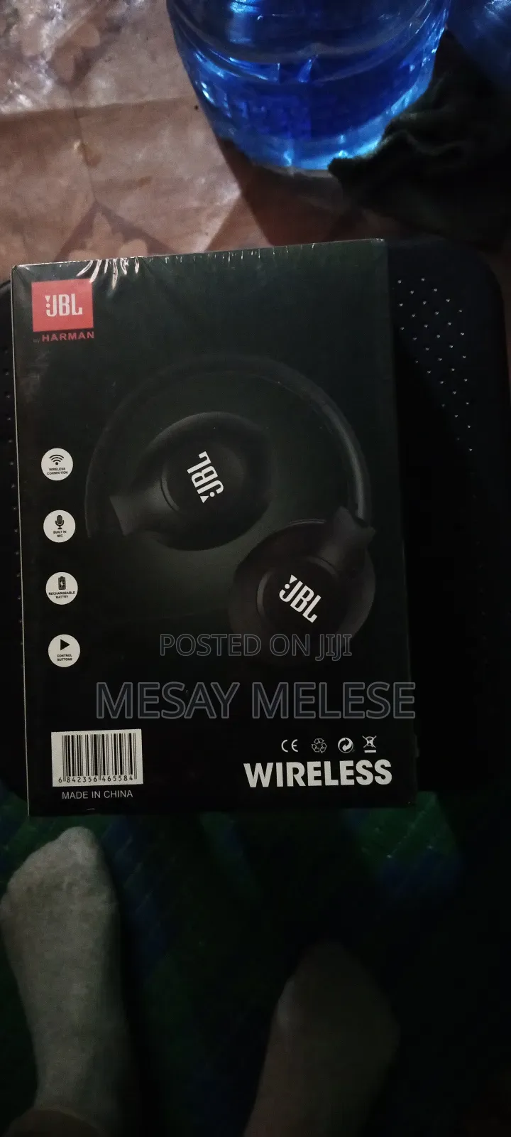 JBL Pure Bass Wireless Headset Tune 900