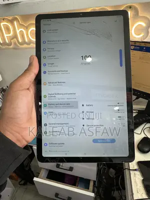 Photo - Samsung Galaxy Tab S6 Lite 64 GB Gray