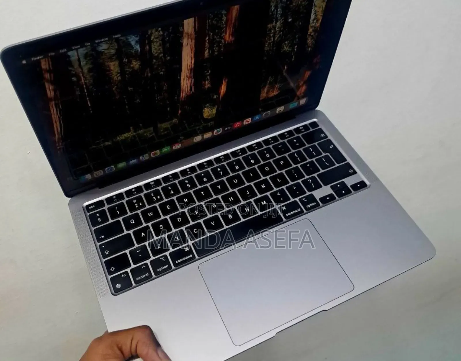 New Laptop Apple MacBook Air 2020 M1 16GB Apple M1 SSD 256GB