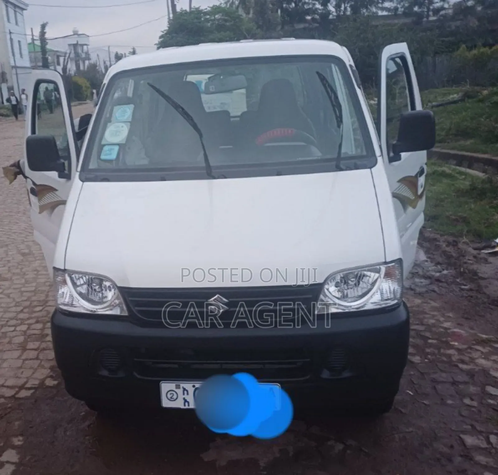 Suzuki Eeco 2023 White