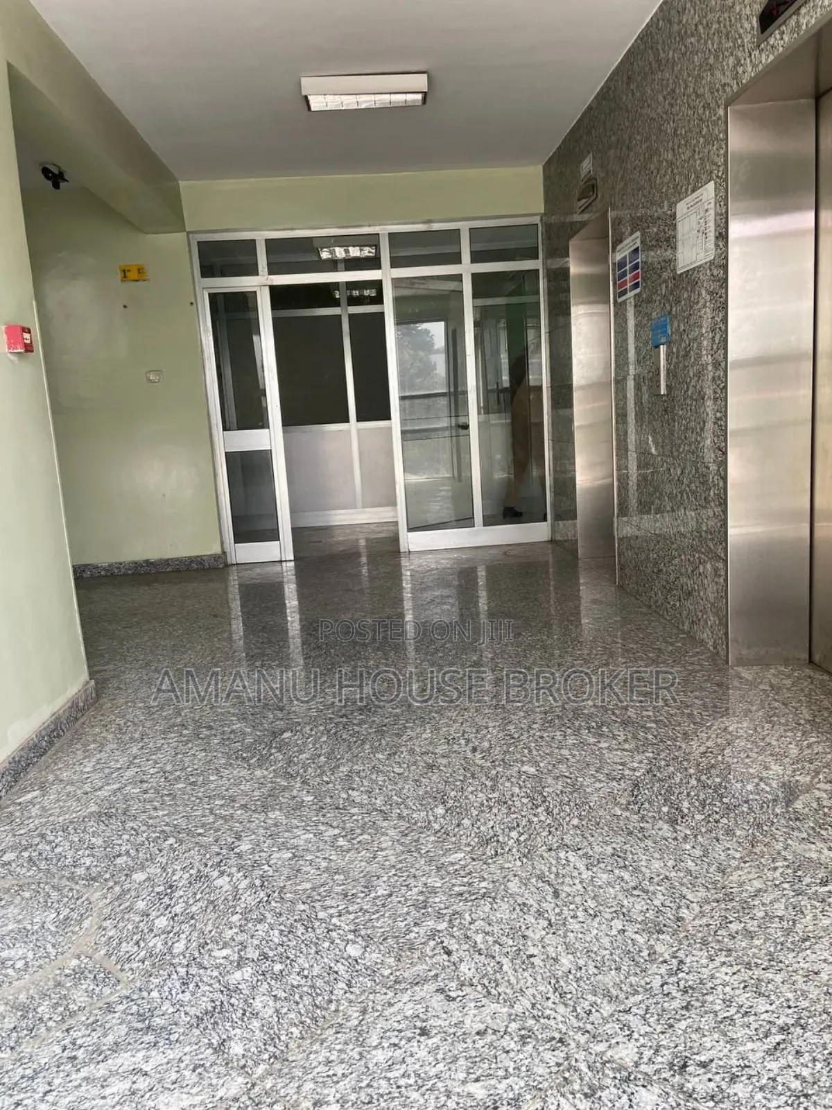 Urgent Office for Rent Bole Road 450sqm 7floor