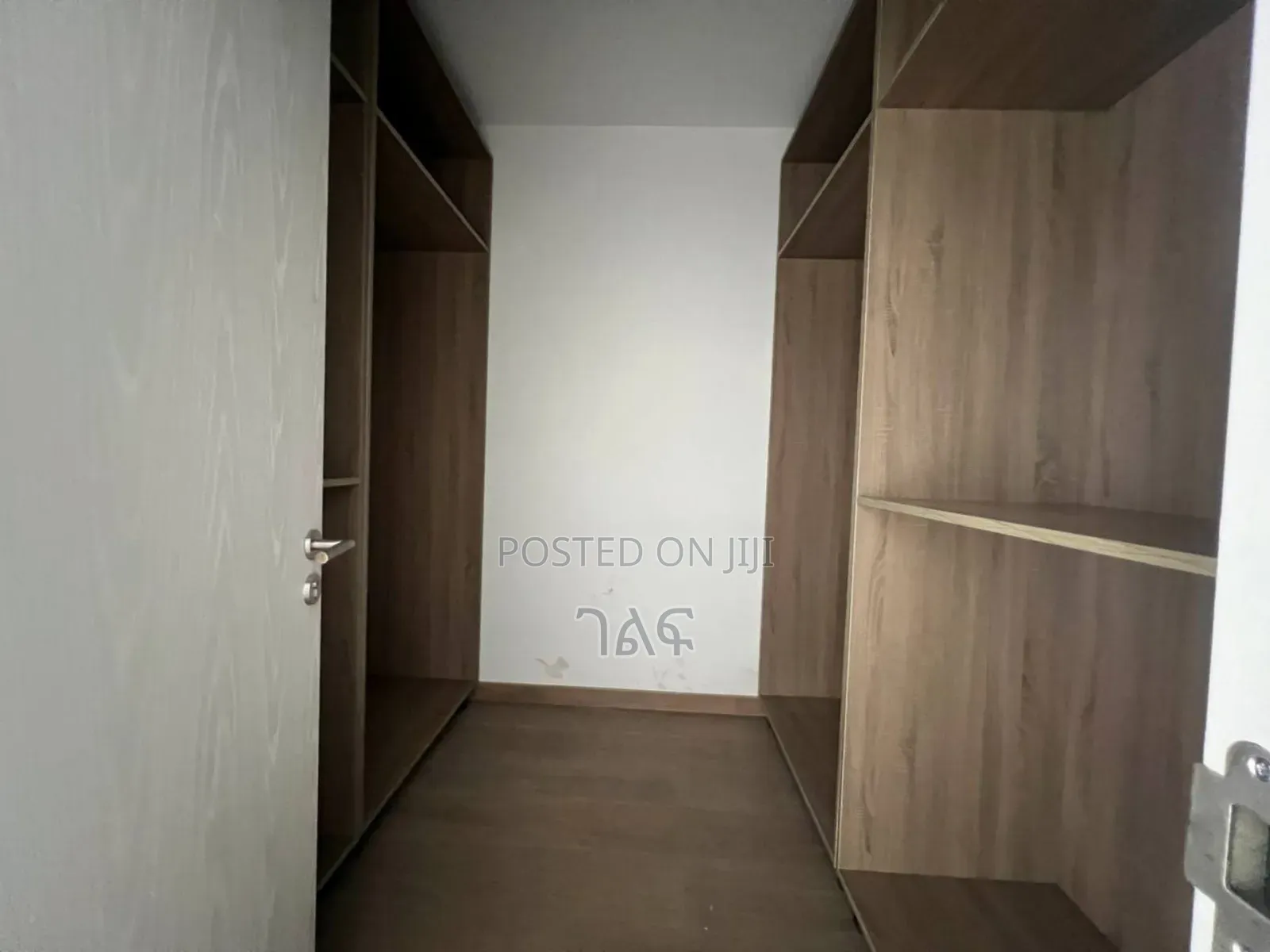 3bdrm Apartment in ቤቱ የሚገኘው ቦሌ ደንበል, Bole for sale