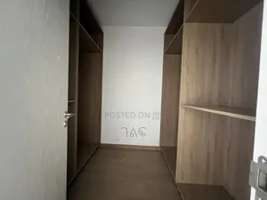 3bdrm Apartment in ቤቱ የሚገኘው ቦሌ ደንበል, Bole for sale