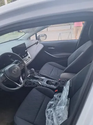 Toyota Corolla 2022 White