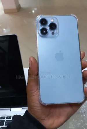 New Apple iPhone 13 128 GB