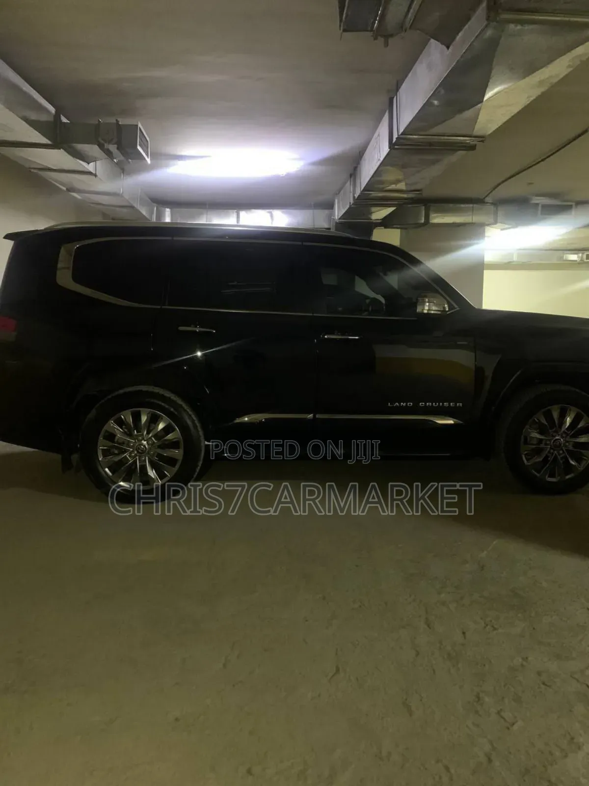 Toyota Land Cruiser LC300 2023 Black