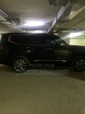 Toyota Land Cruiser LC300 2023 Black