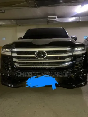 Photo - Toyota Land Cruiser LC300 2023 Black