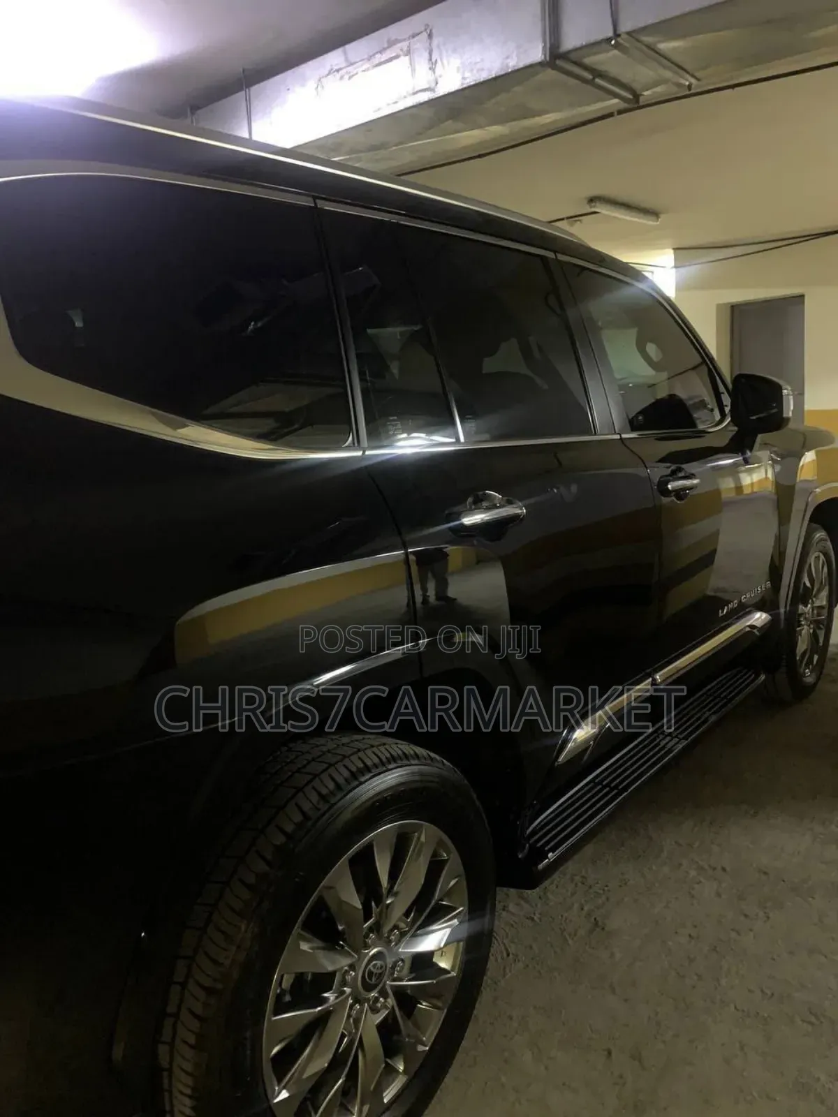 Toyota Land Cruiser LC300 2023 Black