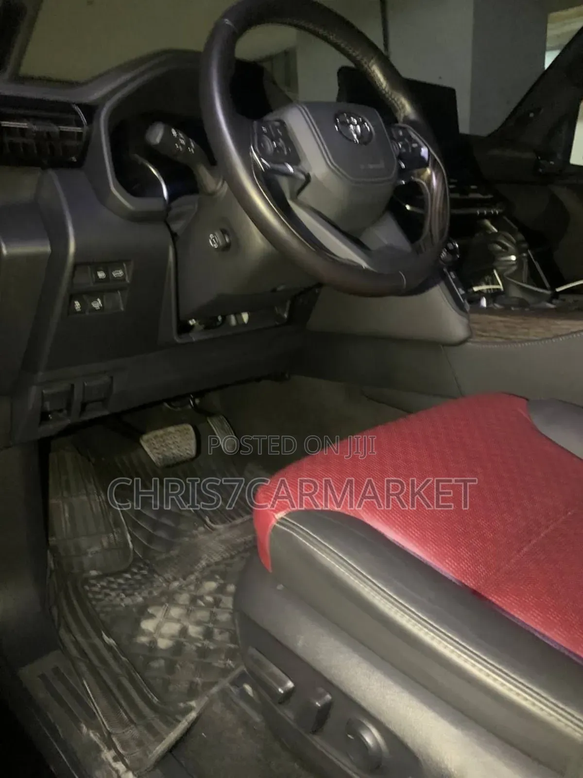 Toyota Land Cruiser LC300 2023 Black