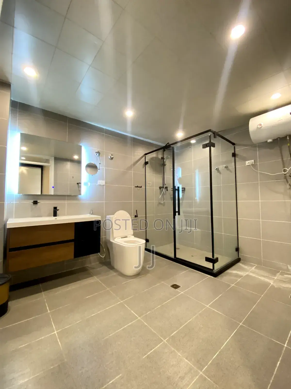 Furnished 3bdrm Apartment in Bole for rent