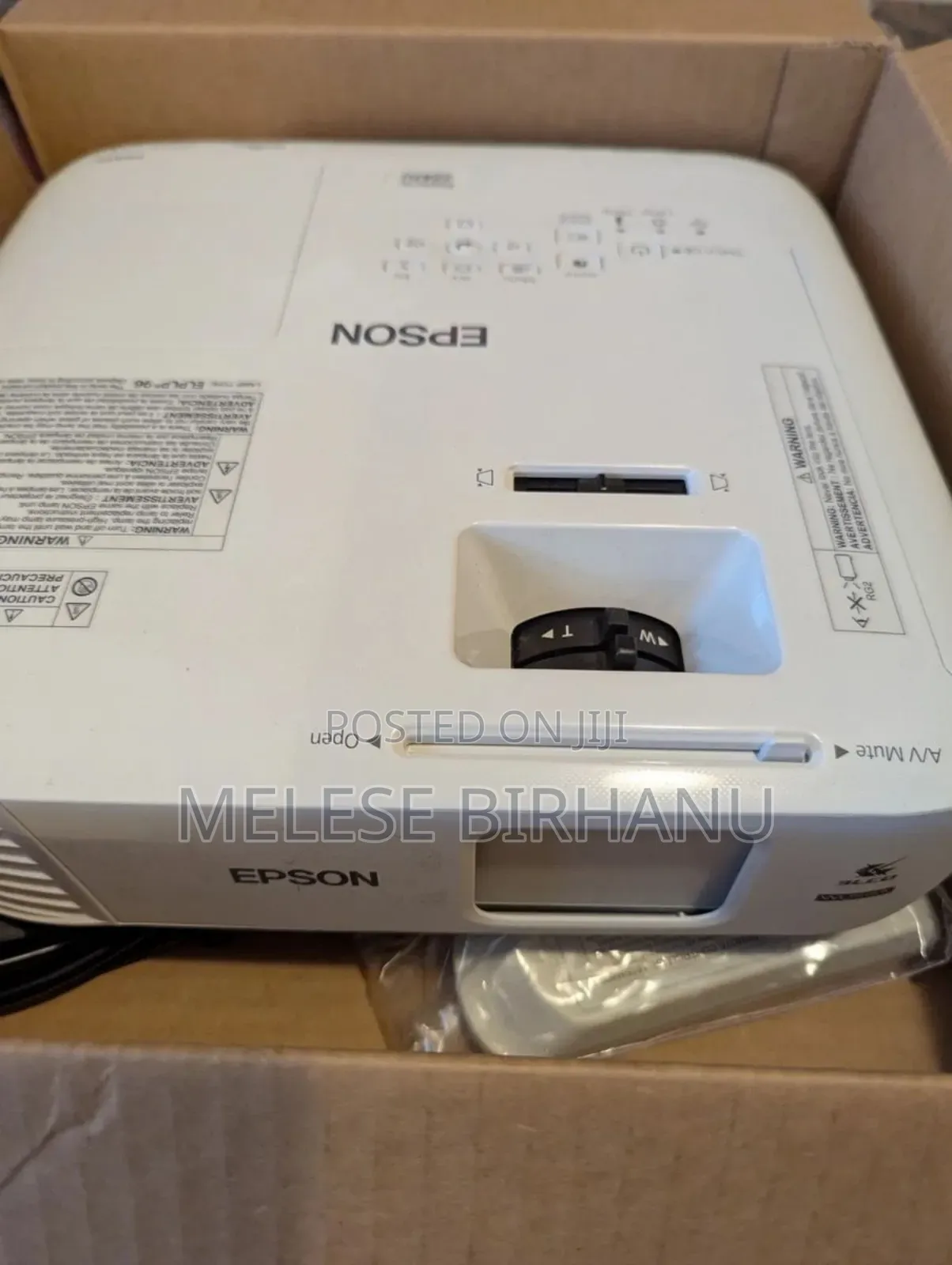 New Epson 2245 LCD Projector