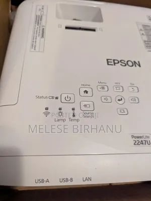 New Epson 2245 LCD Projector
