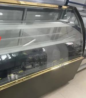 የኬክ ዲስፕለይ Commercial Cake Display