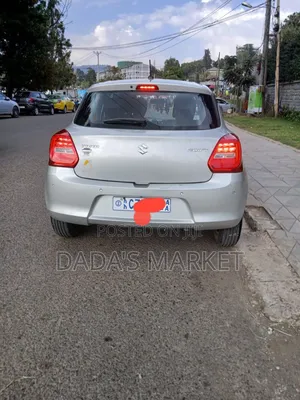 Suzuki Swift 2022 Silver