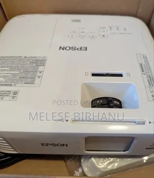 New Epson 2245 LCD Projector