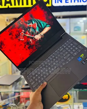 New Laptop HP Victus 16 16GB Intel Core i7 SSD 512GB