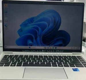 New Laptop HP EliteBook 830 G8 16GB Intel Core I7 SSD 512GB