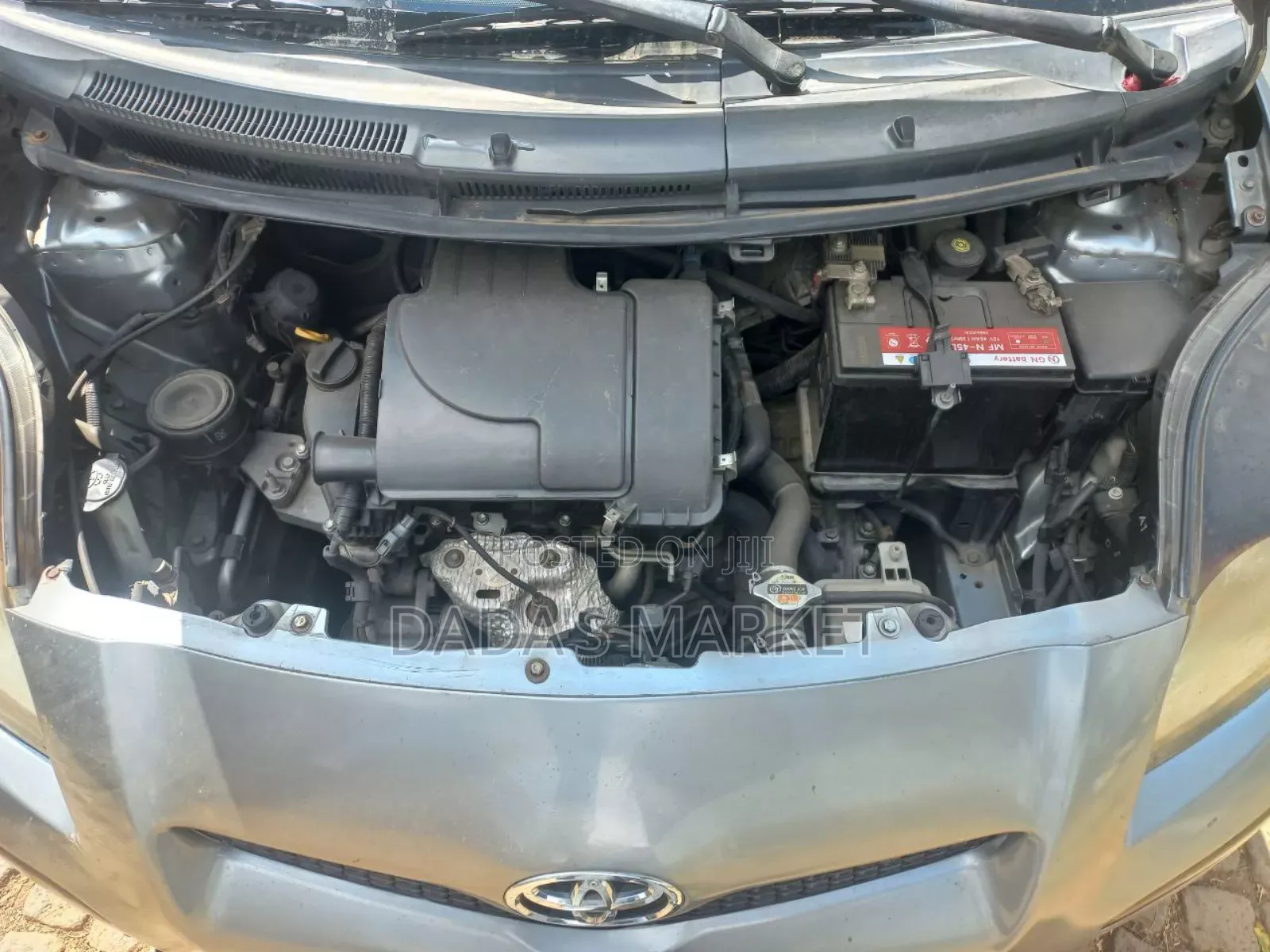 Toyota Yaris 2010 Silver