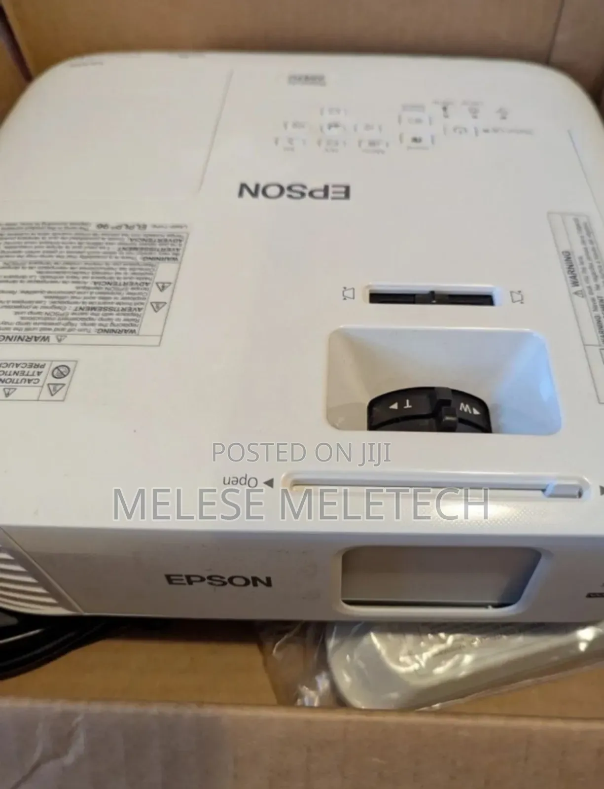 New Epson 2245u LCD Projector