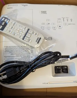 New Epson 2245u LCD Projector