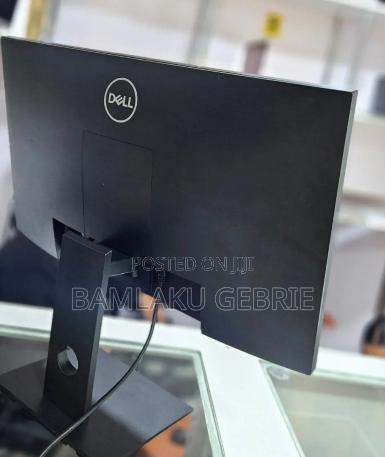 New Dell 24" Inch FHD Resolution Frameless Monitor 2022/23