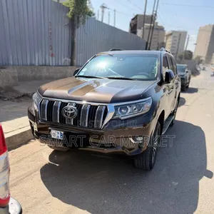 Photo - Toyota Land Cruiser Prado 2021 Brown