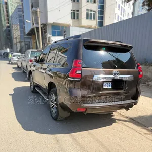 Toyota Land Cruiser Prado 2021 Brown