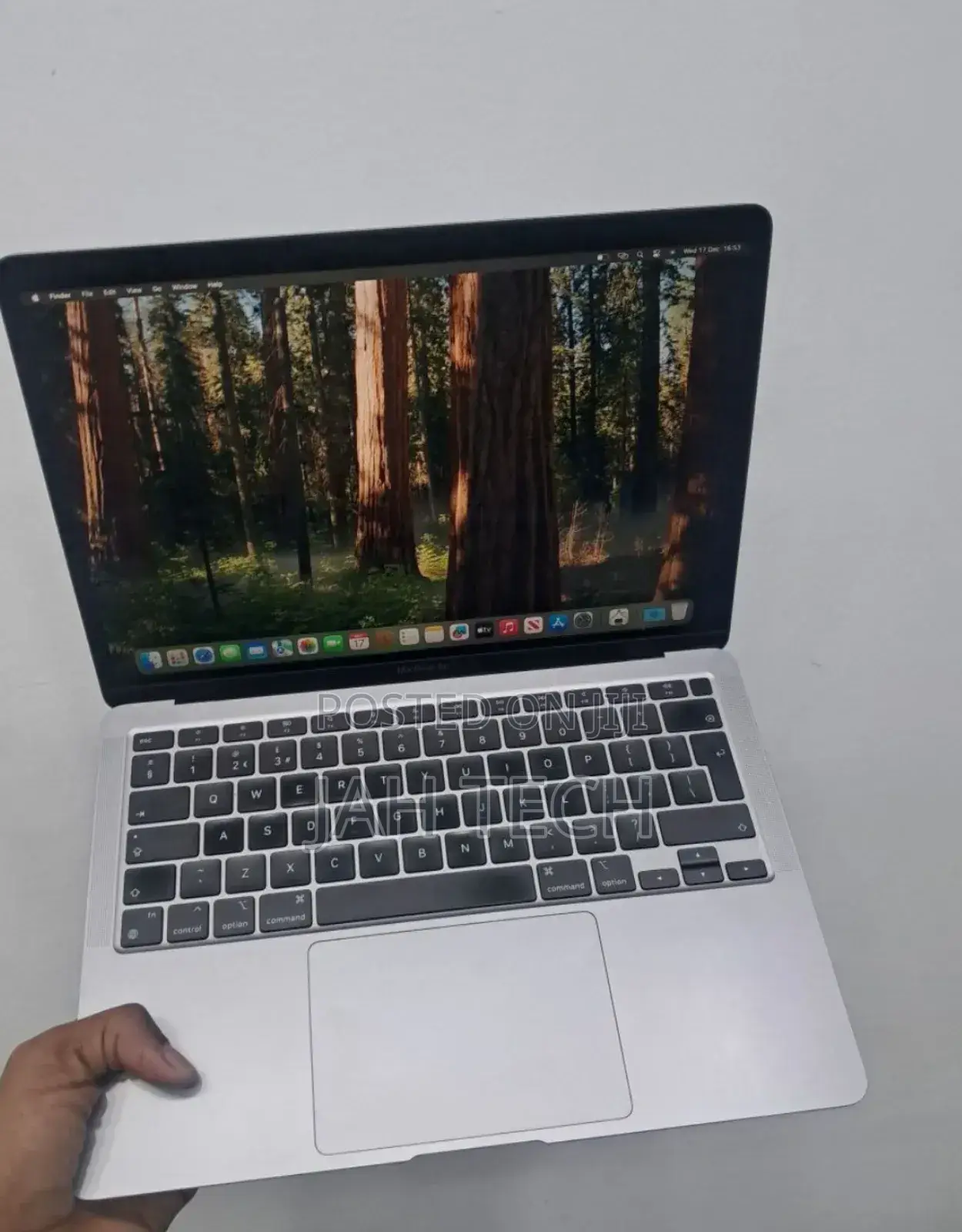 New Laptop Apple MacBook Air 2020 M1 16GB Apple M1 SSD 256GB