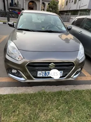 Photo - Suzuki Dzire 2020 Gray