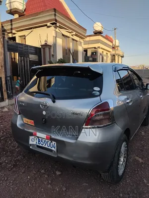 Toyota Yaris 2006 Gray