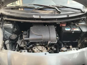 Toyota Yaris 2006 Gray
