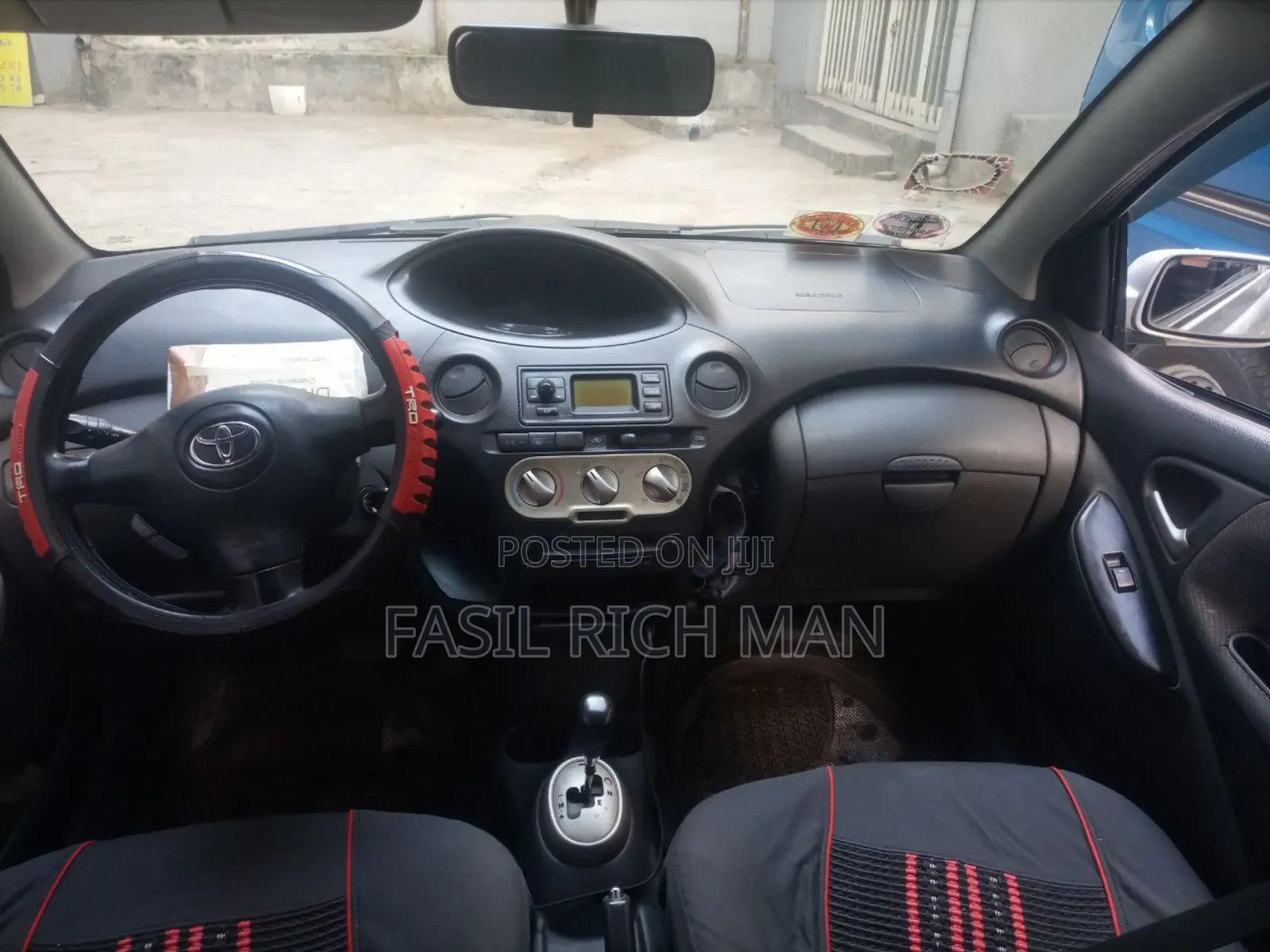 Toyota Vitz 1.3 AWD 5dr 2004 Silver