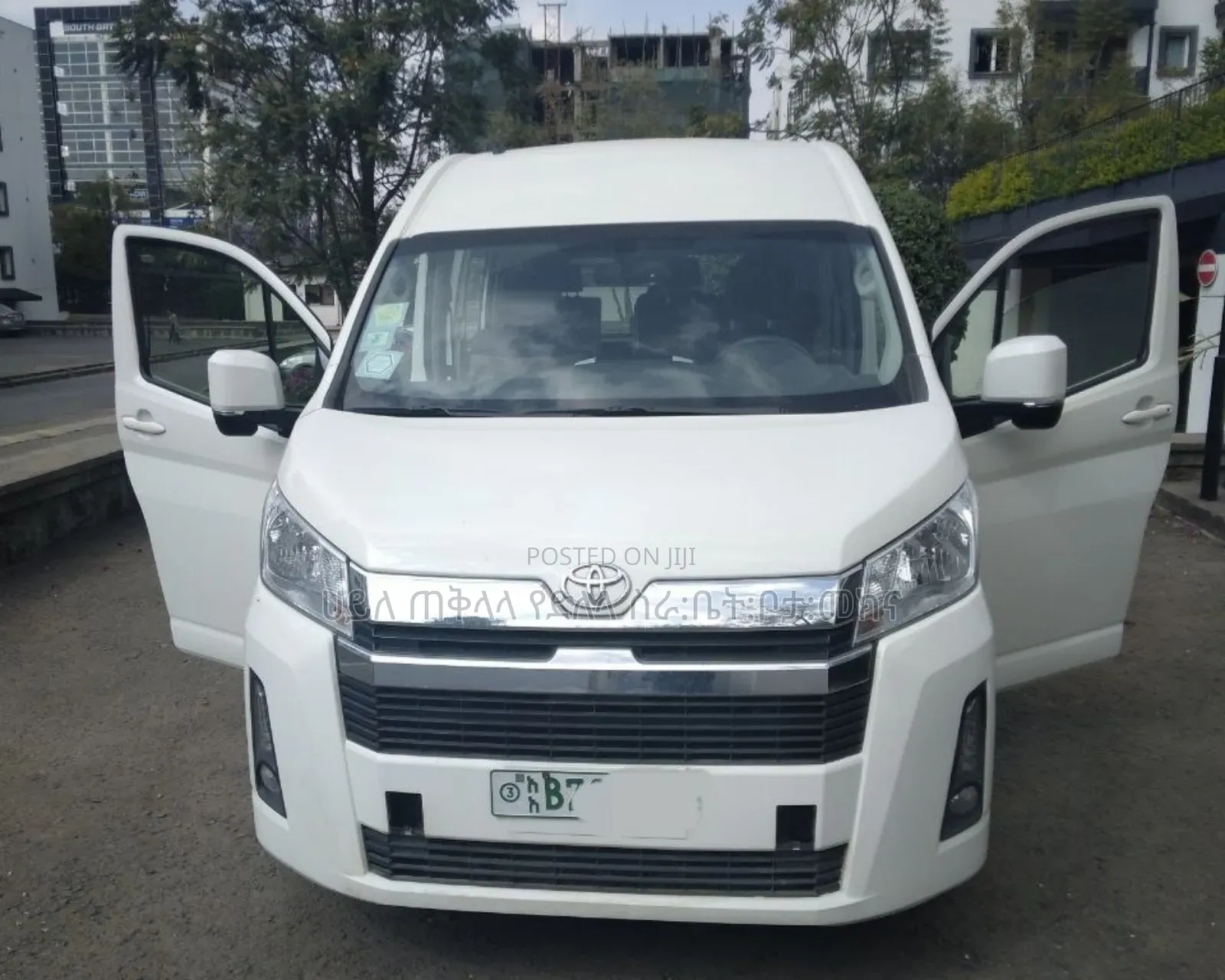 Toyota HiAce 2023 White