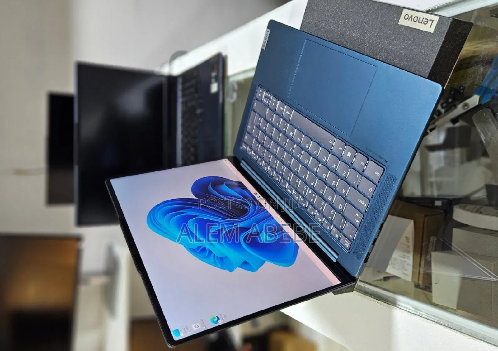 New Laptop Lenovo Yoga 7 15ITL5 16GB Intel Core I7 SSD 1T