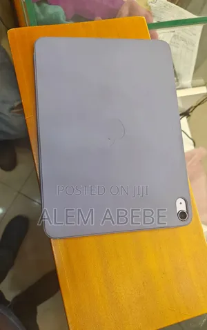 New Apple iPad Air (2022) 64 GB