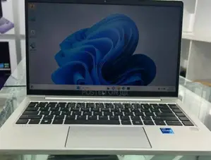 New Laptop HP EliteBook 830 G8 16GB Intel Core I7 SSD 512GB