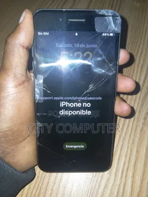 Photo - Apple iPhone 13 256 GB Purple