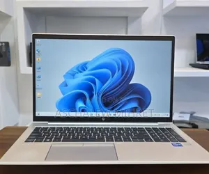 New Laptop HP EliteBook 850 G8 16GB Intel Core I7 SSD 512GB